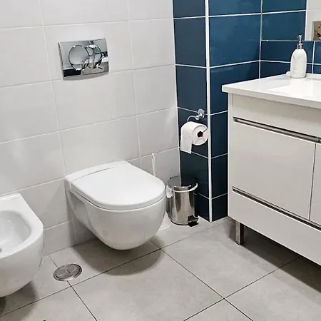 Vitismar Ii Com Piscina, Jardim E Garagem ギーア