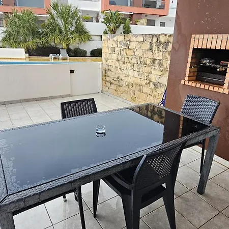 Vitismar Ii Com Piscina, Jardim E Garagem *
